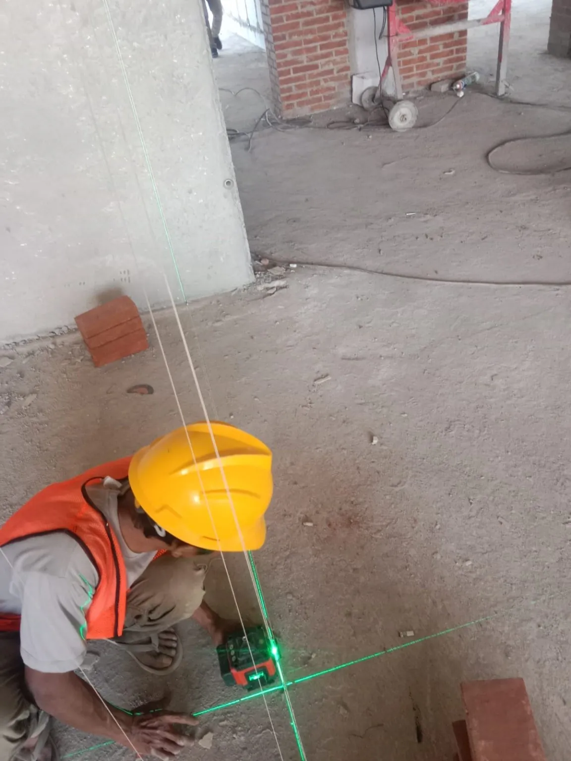 Laser Level Setting Out - PT GNBD General Contractor